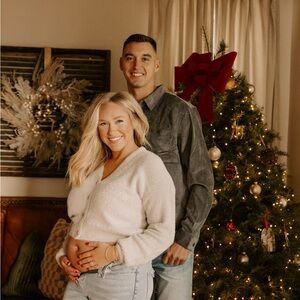 BE COOL Holiday sweater Cream and Gold